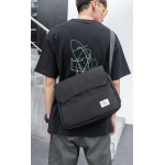 潮牌大容量单肩包男包休闲死飞包邮差包运动斜挎包潮版中学生书包