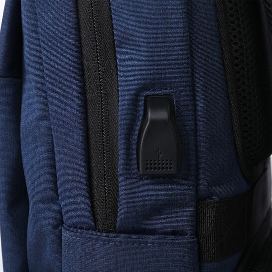 Maki zaza 极简都市USB休闲双肩包 MKZ-B002